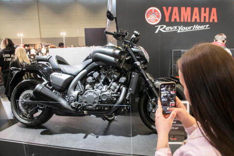 intermot_24_023_024