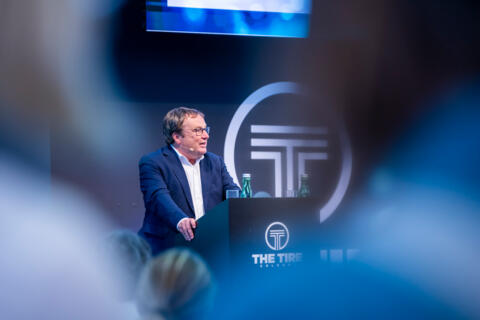 tire_26_006_131