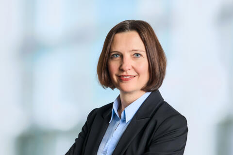 310_portrait_24_002_977