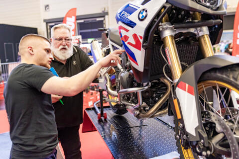 intermot_25_018_016