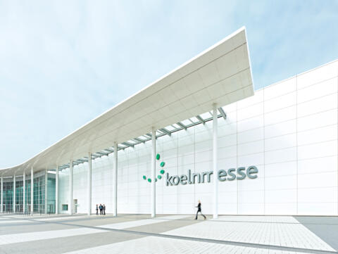 875_intern_10_028_a3_015