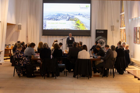 imm_25_001_003