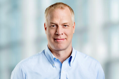 195_portrait_16_004_069